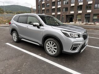 2020 Subaru Forester MHEV V, серебристый, 2900000 рублей, вид 4
