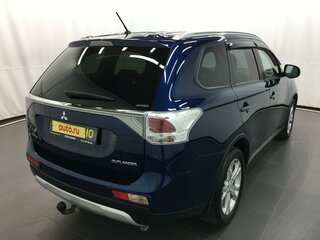 2014 Mitsubishi Outlander III Рестайлинг, синий, 1850000 рублей, вид 5