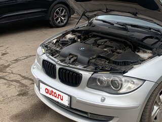 2007 BMW 1 серии 120i I (E81/E82/E87/E88) Рестайлинг, серебристый, 1100000 рублей, вид 2