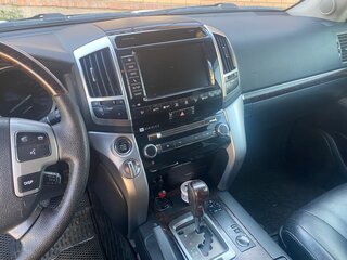 2013 Toyota Land Cruiser 200 Series Рестайлинг 1, белый, 3490000 рублей, вид 4