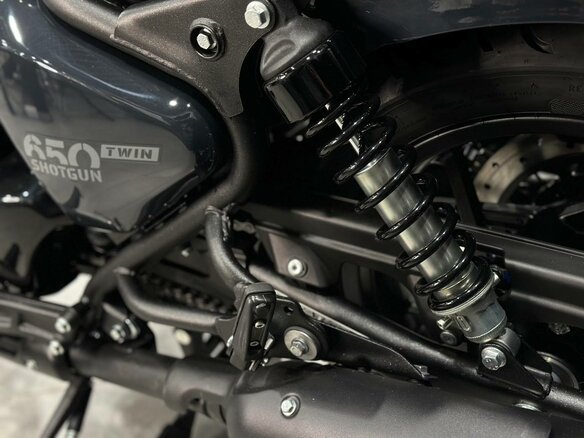 2026 Royal Enfield Shotgun, чёрный, 722000 рублей - вид 19
