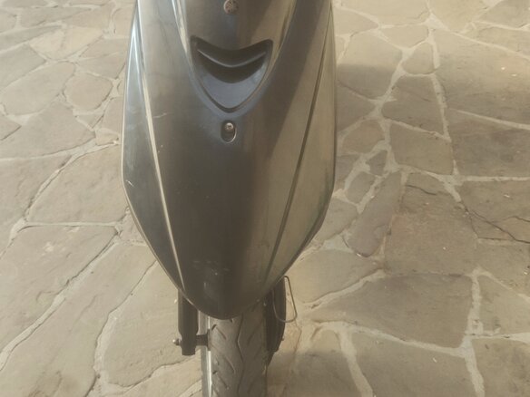 2018 Yamaha Jog, серебристый, 85000 рублей