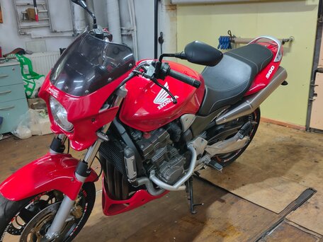 2001 Honda CB 900F Hornet, пурпурный, 420000 рублей, вид 1