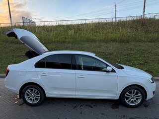 2018 Skoda Rapid I Рестайлинг, белый, 1070000 рублей, вид 4