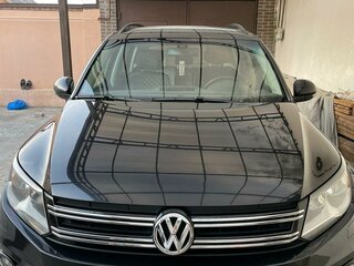 2012 Volkswagen Tiguan I Рестайлинг, чёрный, 1100000 рублей, вид 1