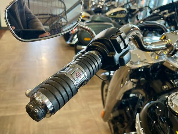 2021 Harley-Davidson Fat Boy, чёрный, 2200000 рублей - вид 18