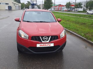 2013 Nissan Qashqai I Рестайлинг, красный, 950000 рублей, вид 1