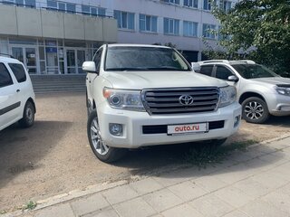 2012 Toyota Land Cruiser 200 Series Рестайлинг 1, белый, 3999000 рублей, вид 2