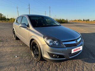 2009 Opel Astra H Рестайлинг, серебристый, 550000 рублей, вид 1