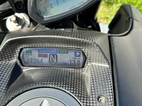 2015 Ducati Diavel Carbon, чёрный, 1200000 рублей - вид 2