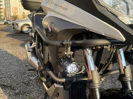 2014 Honda VFR 800X (Crossrunner), белый, 750000 рублей, вид 4