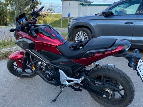 2020 Honda NC 750X, красный, 1150000 рублей, вид 1