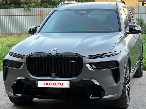 2022 BMW X7 M60i I (G07) Рестайлинг, серый, 15800000 рублей - вид 2