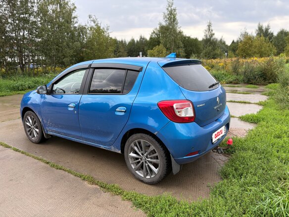 2016 Renault Sandero II, синий, 615000 рублей - вид 2