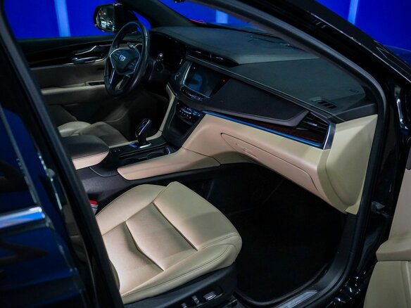 2017 Cadillac XT5 I, чёрный - вид 12