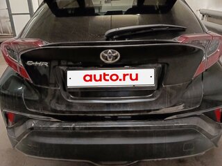 2018 Toyota C-HR I, чёрный, 1900000 рублей, вид 3