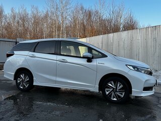 2019 Honda Shuttle II Рестайлинг, белый, 1530000 рублей, вид 3