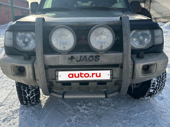 1998 Mitsubishi Pajero II Рестайлинг, зелёный, 1300000 рублей - вид 1