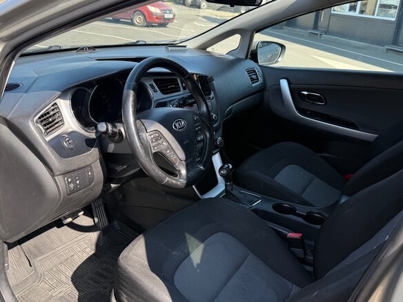 2012 Kia Ceed II, серебристый, 1040000 рублей - вид 3
