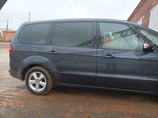 2008 Ford Galaxy II, серый, 1150000 рублей, вид 3