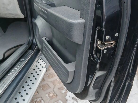 2007 Dodge Nitro, чёрный, 1150000 рублей - вид 16