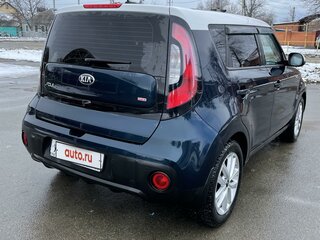 2017 Kia Soul II Рестайлинг, синий, 1650000 рублей, вид 4