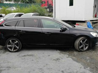 2012 Volvo V60 I, чёрный, 1330000 рублей, вид 4