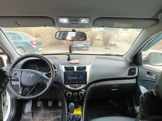 2014 Hyundai Solaris I Рестайлинг, белый, 980000 рублей, вид 2