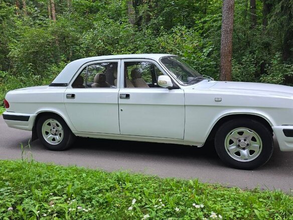 2002 ГАЗ 3110 «Волга», белый - вид 5