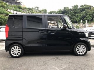 2022 Honda N-BOX II Рестайлинг, чёрный, 650000 рублей, вид 2