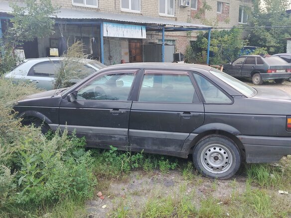 1990 Volkswagen Passat B3, чёрный, 120000 рублей - вид 2