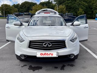 2012 Infiniti FX30d II (S51) Рестайлинг, белый, 1350000 рублей, вид 3