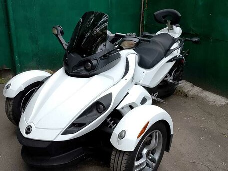 2009 BRP Can-Am Spyder, белый, 950000 рублей, вид 3