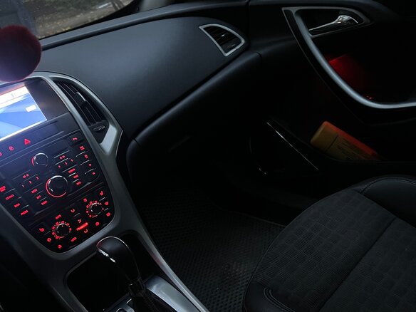 2012 Opel Astra GTC J Рестайлинг, красный, 1100000 рублей - вид 14