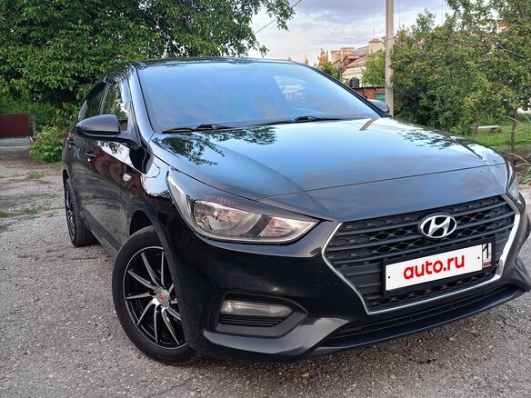 2019 Hyundai Solaris II, чёрный, 1600000 рублей - вид 1