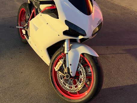 2012 Ducati 848, белый, 550000 рублей, вид 1