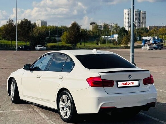 2016 BMW 3 серии 320i xDrive VI (F3x) Рестайлинг, белый, 1800000 рублей - вид 3