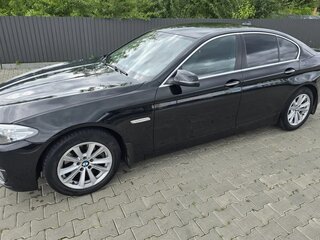 2016 BMW 5 серии 520i VI (F10/F11/F07) Рестайлинг, чёрный, 1900000 рублей, вид 5