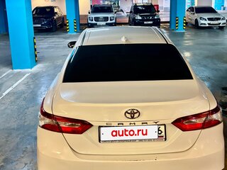 2019 Toyota Camry VIII (XV70), белый, 1750000 рублей, вид 5