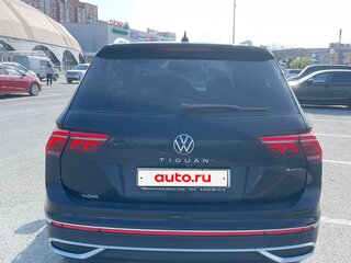 2021 Volkswagen Tiguan II Рестайлинг, чёрный, 3300000 рублей, вид 4