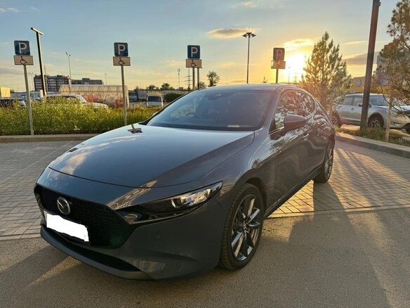 2021 Mazda 3 IV (BP), серый, 1580000 рублей - вид 1