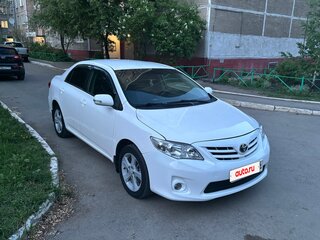 2012 Toyota Corolla X (E140, E150) Рестайлинг, белый, 900000 рублей, вид 3