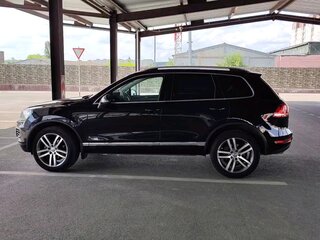 2013 Volkswagen Touareg II, чёрный, 1960000 рублей, вид 2