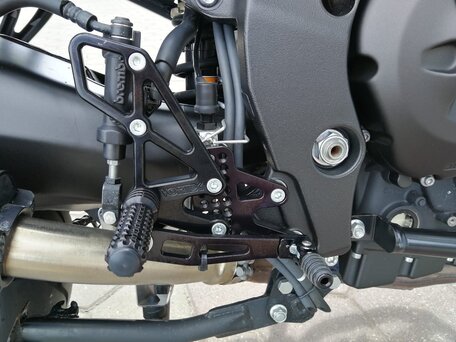2011 Yamaha FZ1, серебристый, 750000 рублей, вид 5