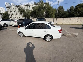 2022 Lada (ВАЗ) Granta I Рестайлинг, белый, 450000 рублей, вид 5