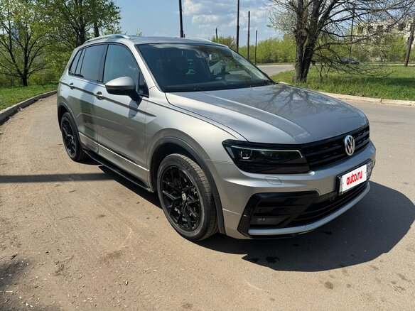 2019 Volkswagen Tiguan II, серебристый