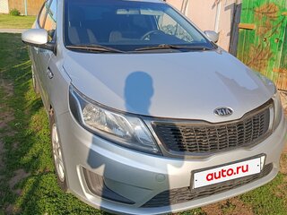 2012 Kia Rio III, серебристый, 600000 рублей, вид 3