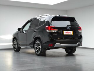 2022 Subaru Forester V Рестайлинг, чёрный, 2240000 рублей, вид 4