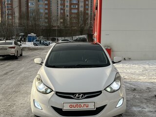 2013 Hyundai Avante V, белый, 945000 рублей, вид 2