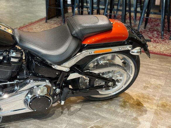 2025 Harley-Davidson Fat Boy, красный, 3950000 рублей - вид 7